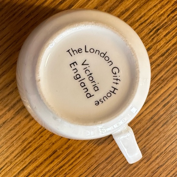 Souvenir Tea Cup from the Wedding of Charles and Diana - Picture 3 of 5